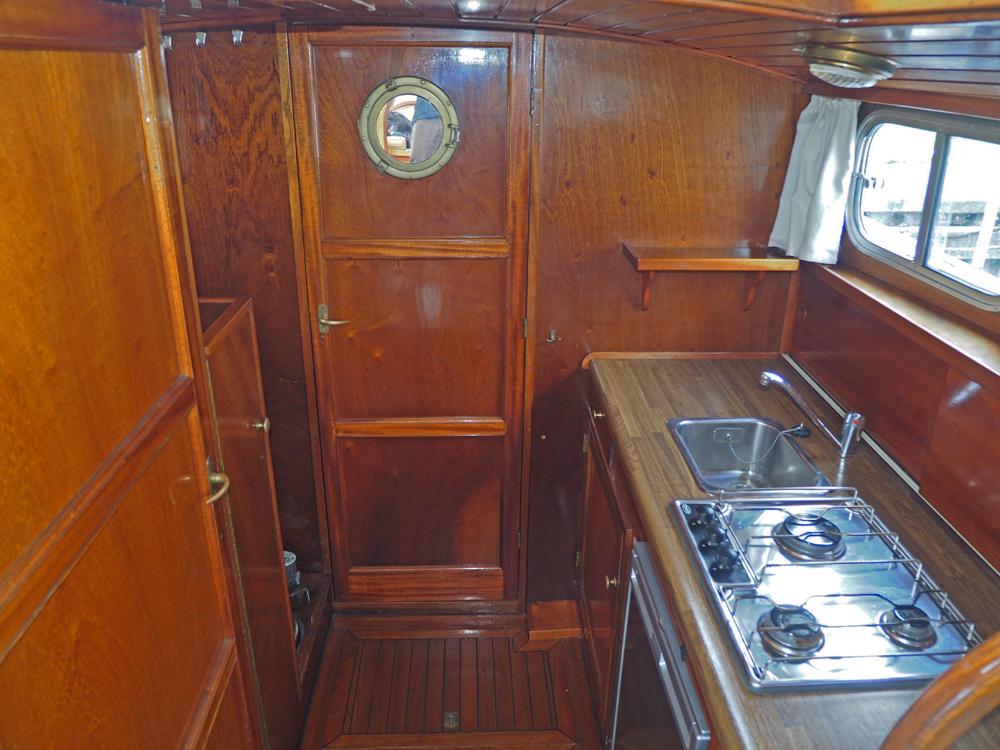 Fore ship, Accommodation